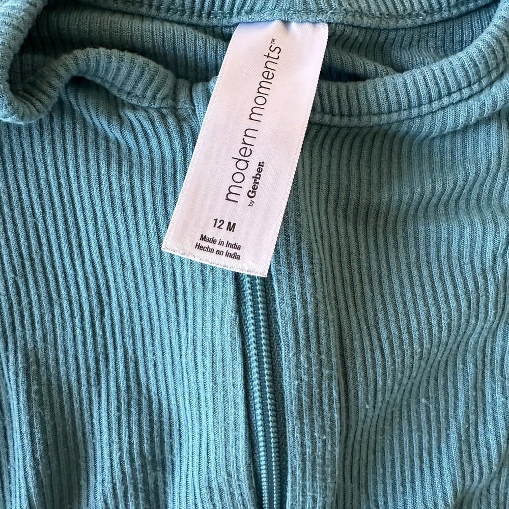 12 Month Clothing Bundle - Picture 6 of 7